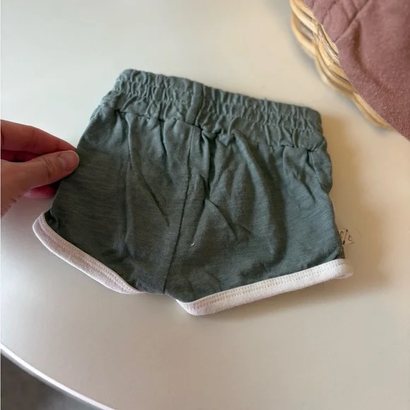 (2) Childhoods Clothing Retro shorts bundle of 2 / 12-18M - Picture 7 of 10